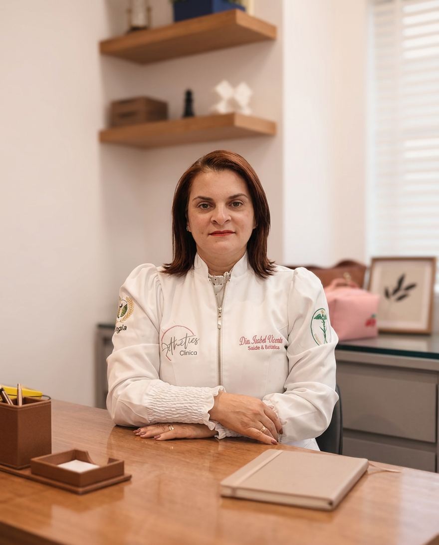 Dra. Isabel Cristina Melo, bio esteta e especialista em estética corporal e íntima
